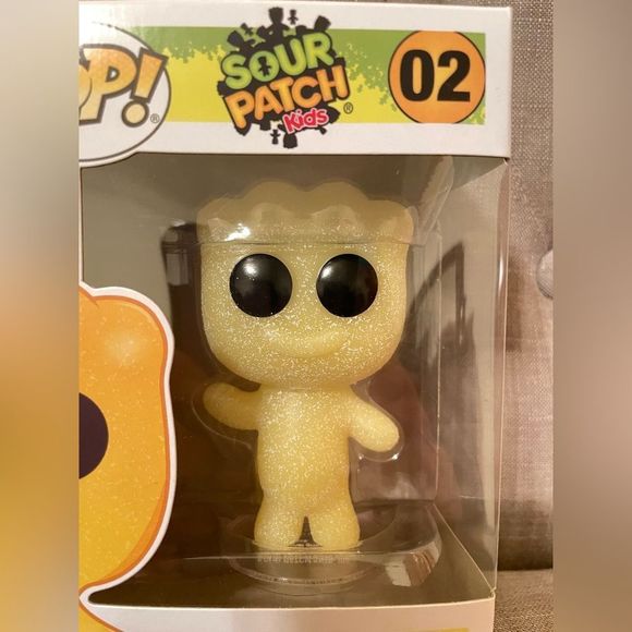Funko Pop! Candy Sour Patch Kids (Lemon Sour Patch Kid) Figure #02 Collectable - Picture 5 of 6